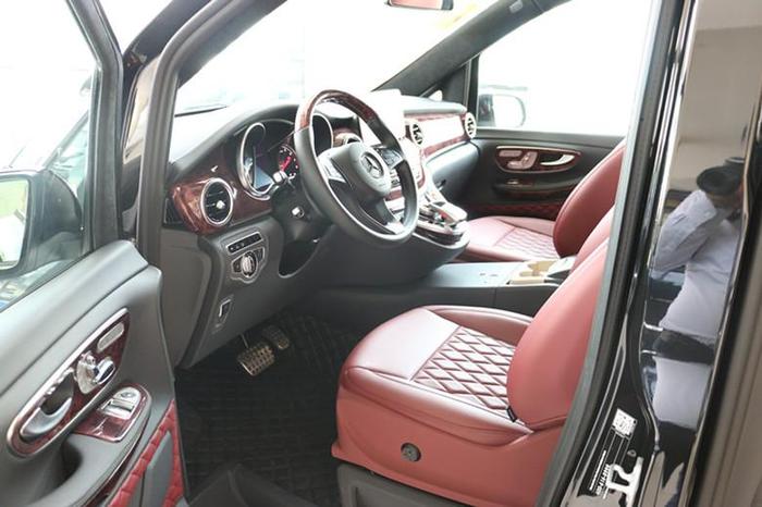 奔驰V260L加长版，全新内饰设计，配商务头等舱座椅，价格感人！