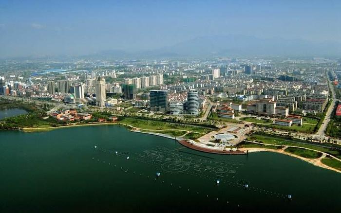 地理答啦: 简要分析一下安庆市的地理位置和重要地位