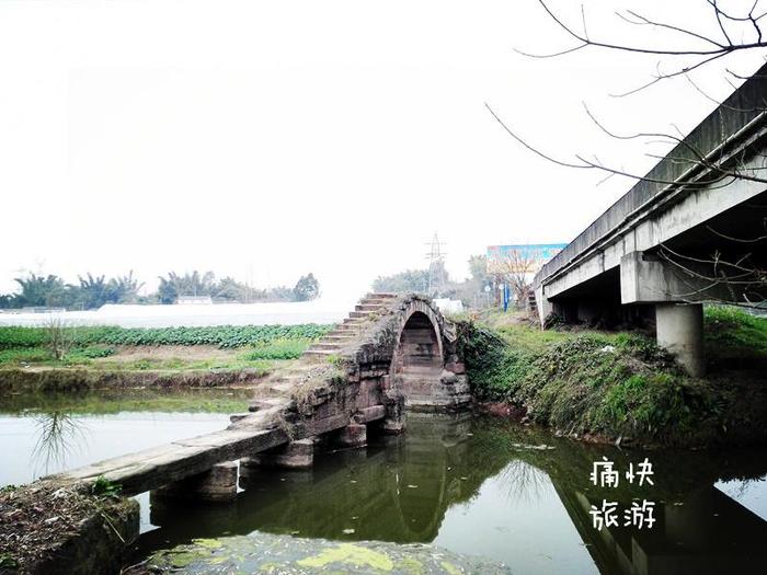 探访自贡历史建筑之杨柳溪石拱桥