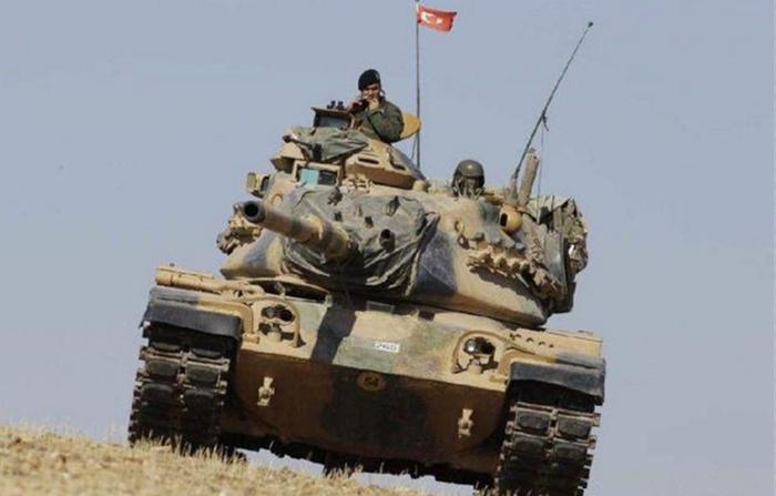 俄罗斯三百名特种部队刚走，土耳其立刻摆开百公里战线准备开火