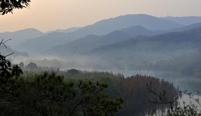 中山有座珠江口最高峰, 是中山市十景之一