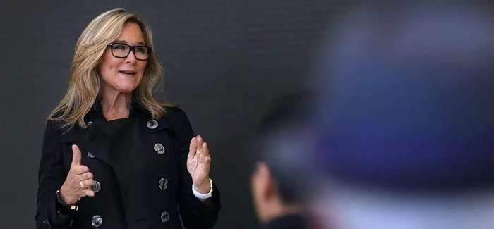Angela Ahrendts