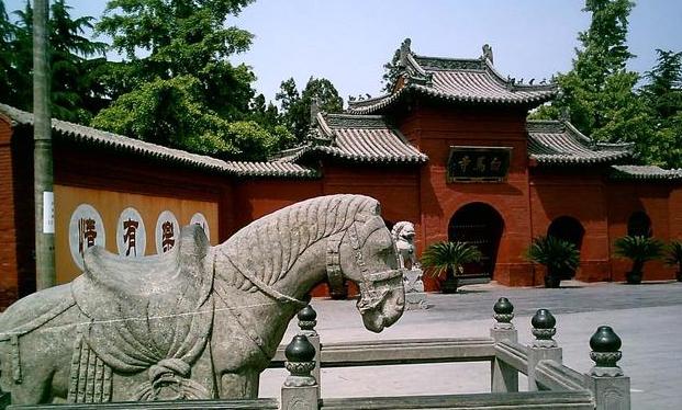 中国最灵验的10大寺庙，求财祈福最灵验！
