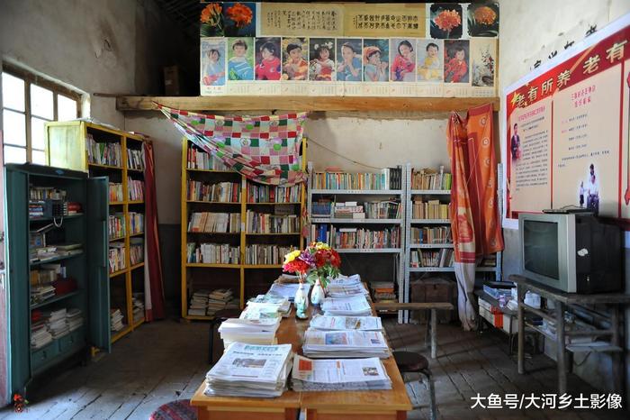 农村大爷邀8位老友喝“茅台”, 年龄最小72岁: 就想一起说说话