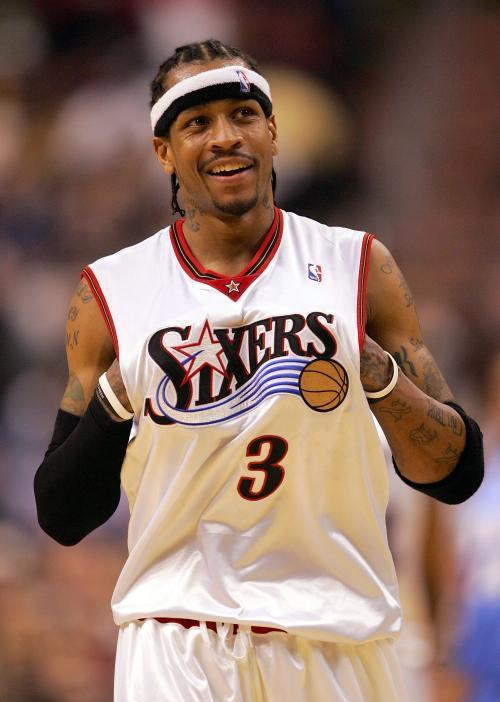 费城76人主场大胜雄鹿豪取四连胜哈登贡献三双闪耀全场