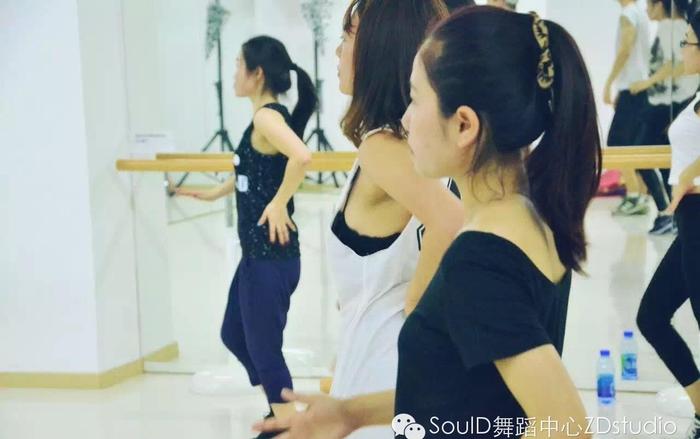 SOUL-D【关于舞蹈那些事儿】跳街舞真的可以减肥吗?