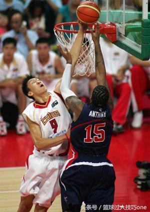 NBA巨星在中国球员面前出糗：乔治被晃倒，大致一晃让KG缝12针