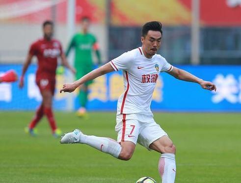 足协杯: 王晓龙建功帕托2球 权健3-0送上港赛季最惨一败