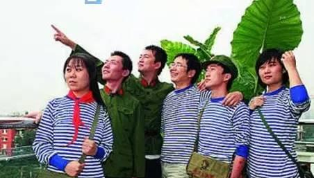 我们老爸老妈才是当年的潮人