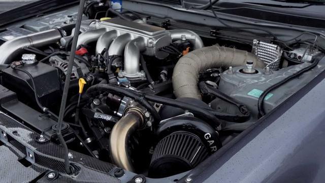 V8涡轮引擎日产 Stagea旅行车