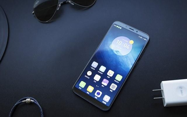 手机推荐4000以内的 w700d1q75cms.jpg