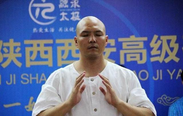 太极大师王战军直言错误练太极十练九伤，疑警告质疑者：多做善事