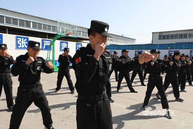 陕西蓝盾为全国安保输送人才  擒拿格斗小女生也威风八面