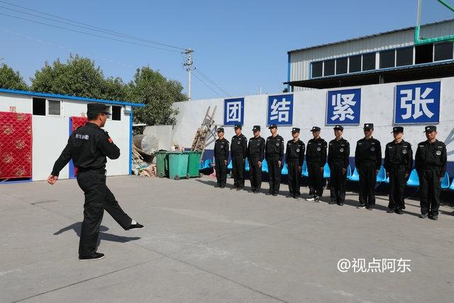 陕西蓝盾为全国安保输送人才  擒拿格斗小女生也威风八面