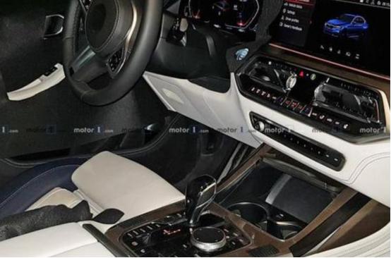 锁定对手奔驰GLS，宝马SUV X7预告图发布将搭载4.4T V8发动机