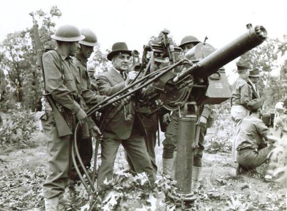 不老神枪——美国M2重机枪百年传奇