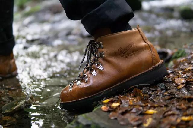 おトク】 Danner◇MOUNTAIN LIGHT/ブーツ/UK9/BRW/使用感有 28.0cm