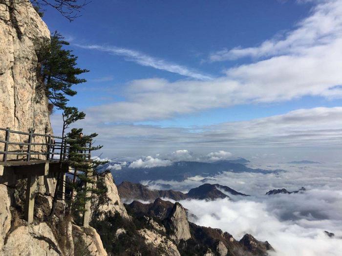 河南平顶山面积最大的县，旅游资源丰富，拥有尧山景区