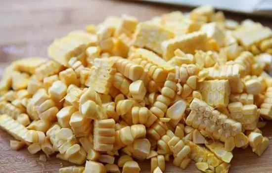 玉米榨汁用生玉米还是熟玉米 玉米汁怎么榨得稠稠的
