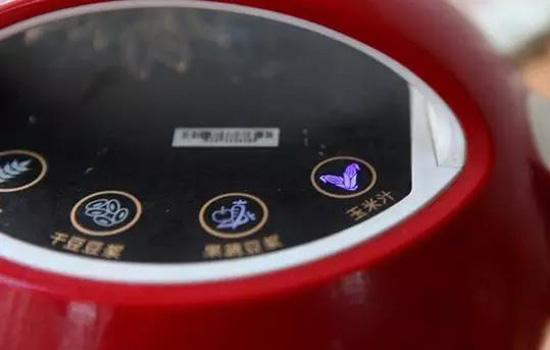 玉米榨汁用生玉米还是熟玉米 玉米汁怎么榨得稠稠的