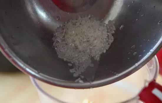 玉米榨汁用生玉米还是熟玉米 玉米汁怎么榨得稠稠的