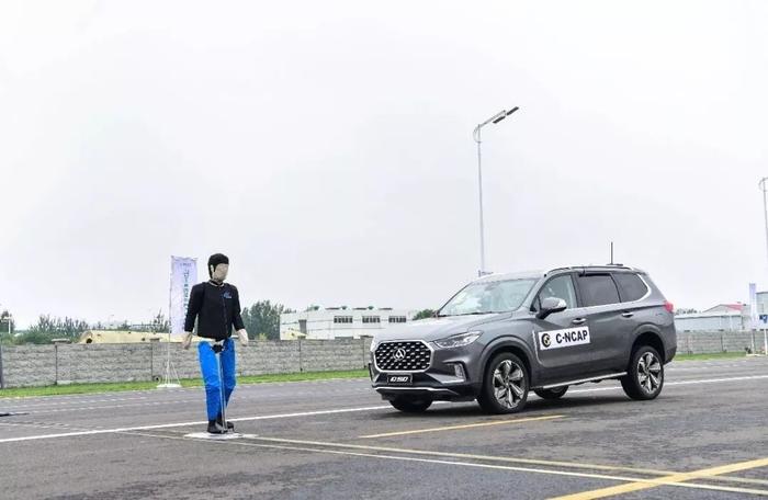 全新C-NCAP难度陡增，中国汽车标准欲“赶欧超美”？