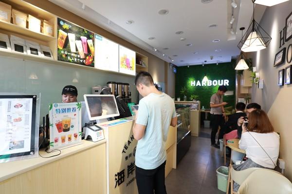 这家网红ins风奶茶店 ，简直是拍照约会圣地