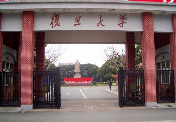 这一所国内顶级大学，曾经实力压制清华北大，如今却“堕落”了！
