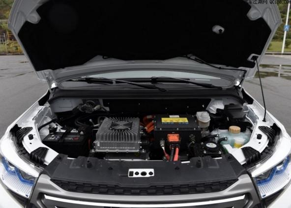 迈威EV400售价公布 综合续航405km 中大型纯电动SUV 7座布局 ！