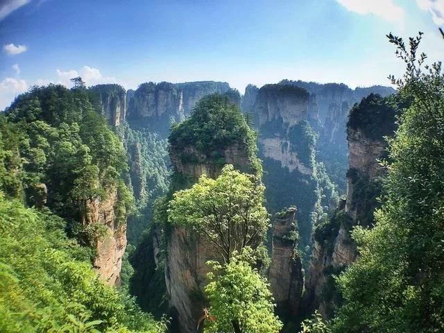 准备去张家界旅游,有口碑好的当地导游能推荐的吗?