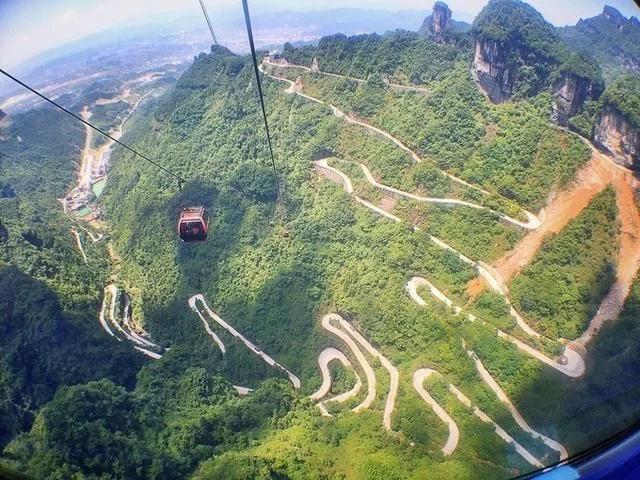 准备去张家界旅游,有口碑好的当地导游能推荐的吗?