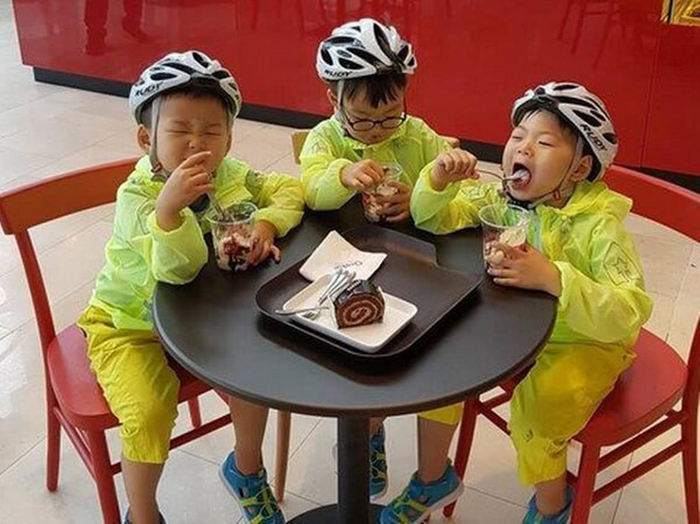 家中有儿初长成，大韩民国万岁近照曝光，网友：民国最可爱