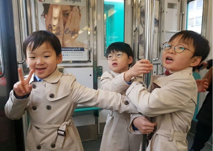 家中有儿初长成，大韩民国万岁近照曝光，网友：民国最可爱