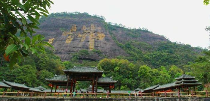 中国最神奇的一座阁楼，4根柱子全悬空，经历5次地震都不倒