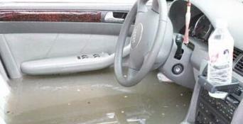 暴雨过后，淹成什么样的车子是安全的？