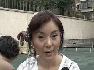 49岁陈红家世背景显赫 婚姻坎坷 隐退多年后现身真是“脱胎换骨”