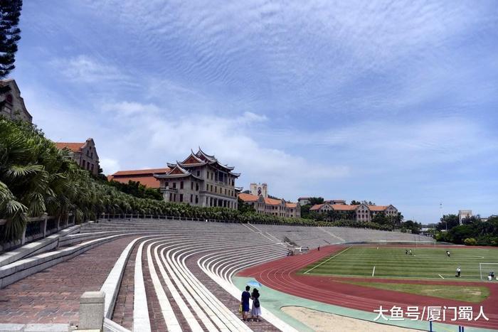 没了凤凰花的厦门大学毕业季, 最美校园成火爆景点