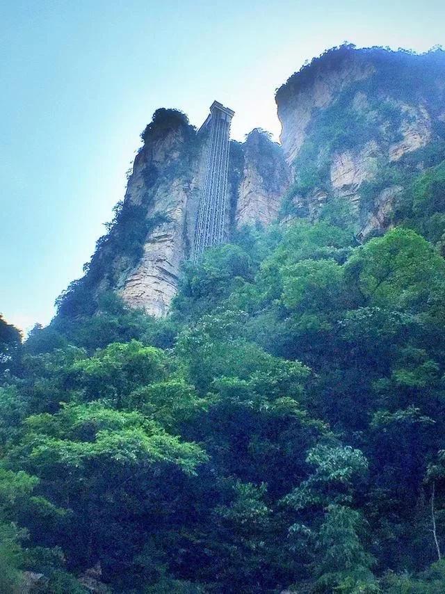 准备去张家界旅游,有口碑好的当地导游能推荐的吗?