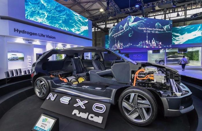 亚洲CES展最强黑科技 现代汽车带来了一台“移动空气净化器”