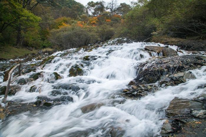 九环线西线上第一个省级风景区，小九寨松坪沟风景名胜区自驾攻略