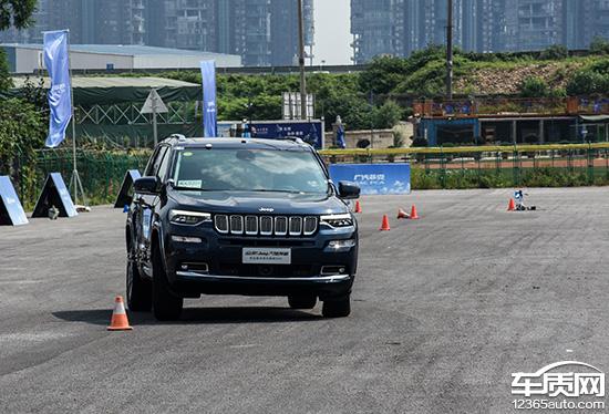 这一次让情怀落地 试驾全新Jeep大指挥官