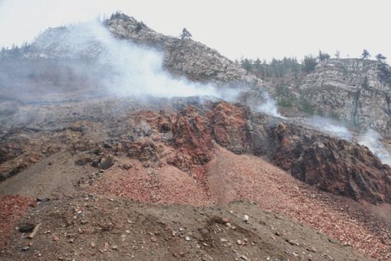 世界奇观中华一绝 万年冰洞与千年火山共处一山