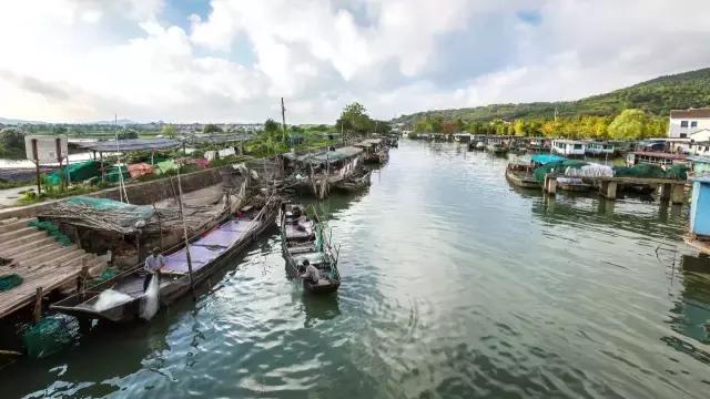 距苏州1.5h，这条跨湖公路私藏了个“小九寨沟”，看完只想去隐居