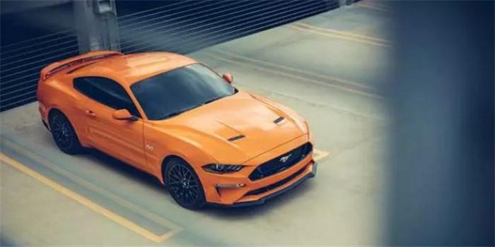 V8+10AT+售价不到60万，新款福特Mustang到底有多“诱人”！