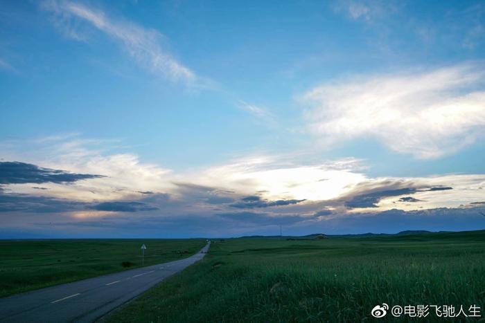 《飞驰人生》捐赠新疆 韩寒：除了拍好电影，一定会保护好环境