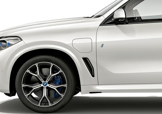 宝马X5 xDrive45e配L6发动机 5.6秒破百