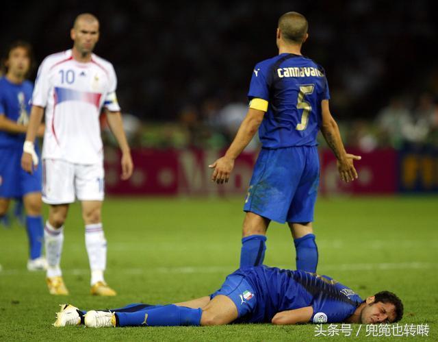 世界杯最大悬案之一，揭秘06年齐达内头撞马特拉齐！