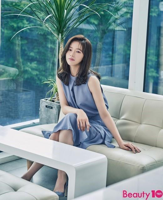 韩国女艺人朴河娜最新时装杂志照片曝光