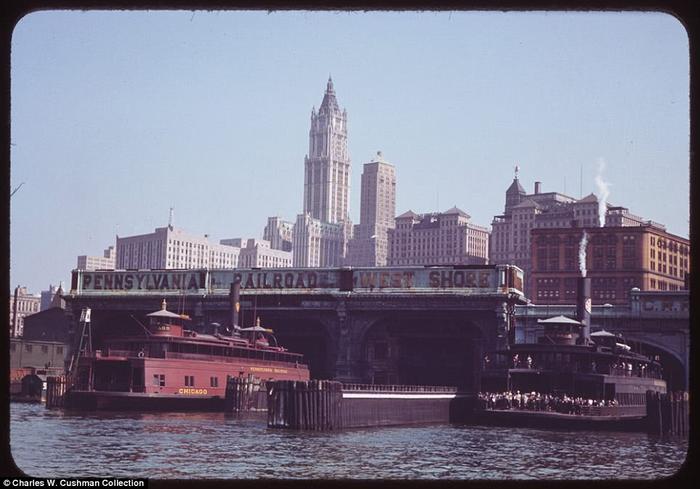 二战时期的纽约，揭示20世纪40年代美国人的辉煌生活