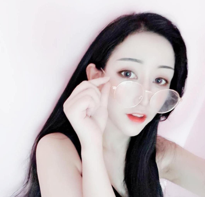 专访晨晨传媒主播安七七：“佛系主播”的养成之路